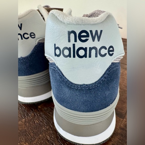 New Women's 574 Classic New Balance Navy & Gray Shoes Sneakers WL574EVN - US 11 - Picture 9 of 15